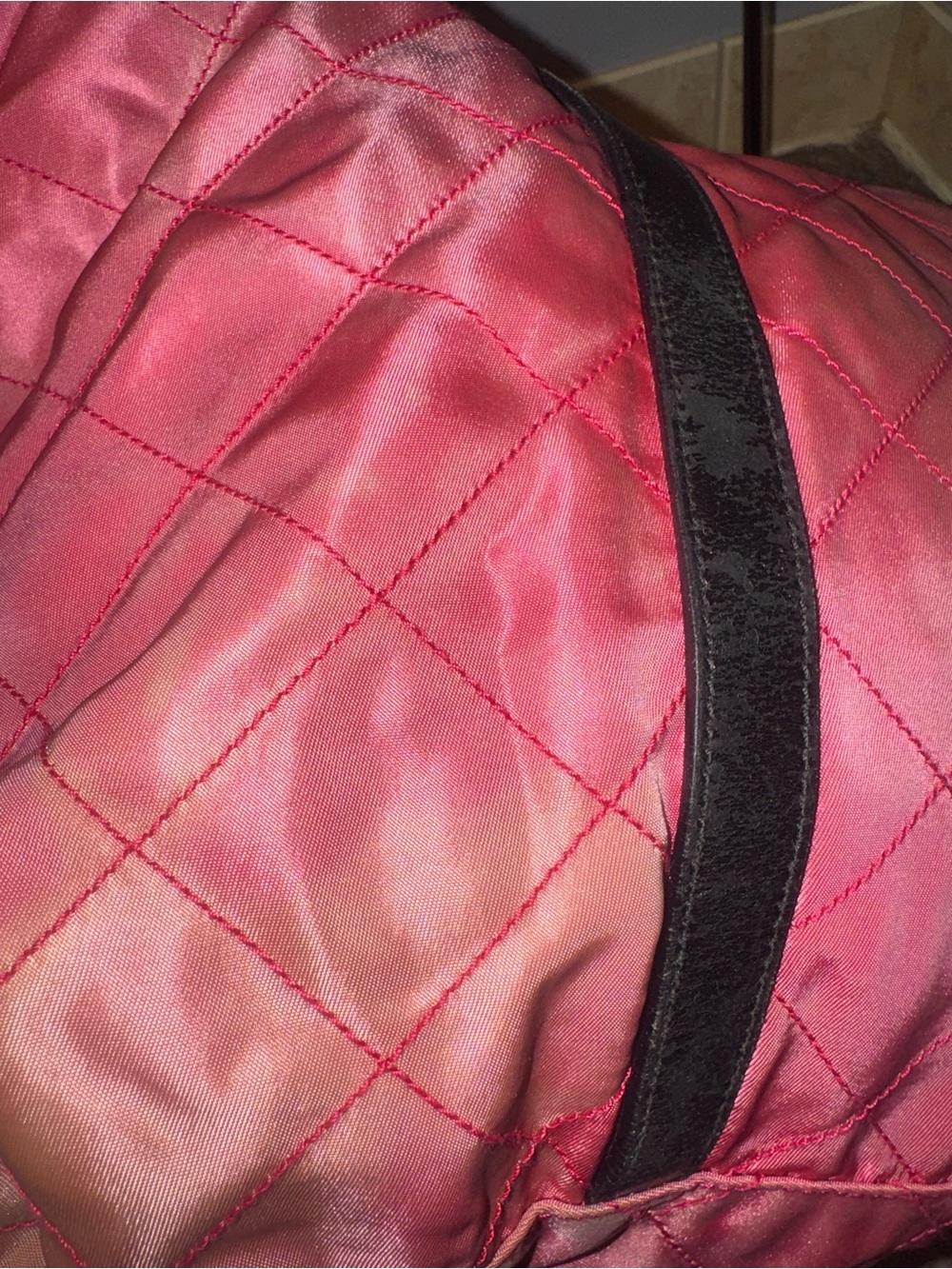 Prada pink quilted Tessuto nylon travel duffel/large tote bag AUTHENTIC🚨 AS IS - Picture 9 of 10